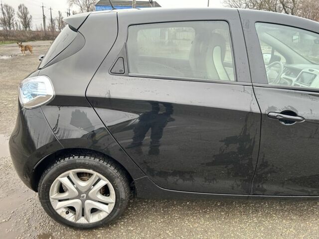 Черный Рено Зое, объемом двигателя 0 л и пробегом 51 тыс. км за 10400 $, фото 11 на Automoto.ua