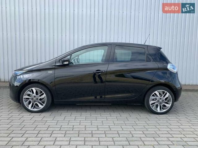 Черный Рено Зое, объемом двигателя 0 л и пробегом 33 тыс. км за 11999 $, фото 5 на Automoto.ua