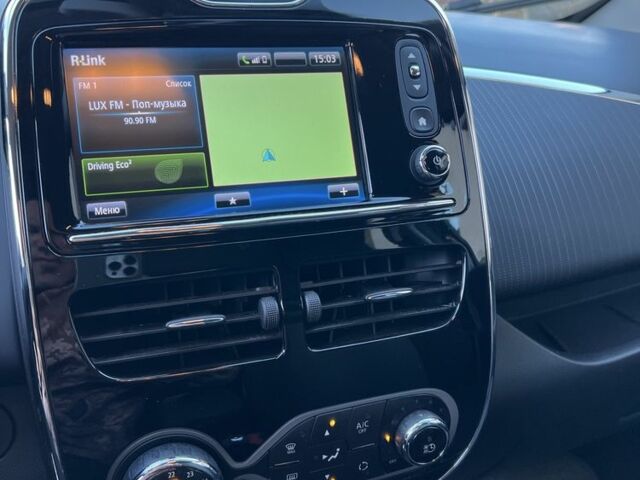 Черный Рено Зое, объемом двигателя 0 л и пробегом 139 тыс. км за 9500 $, фото 18 на Automoto.ua