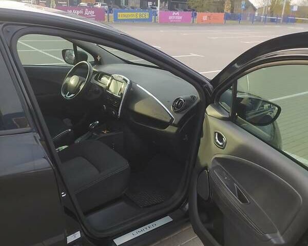 Чорний Рено Зое, об'ємом двигуна 0 л та пробігом 97 тис. км за 9700 $, фото 25 на Automoto.ua