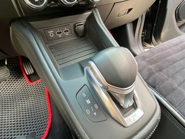 Чорний Рено Зое, об'ємом двигуна 0 л та пробігом 109 тис. км за 12200 $, фото 2 на Automoto.ua