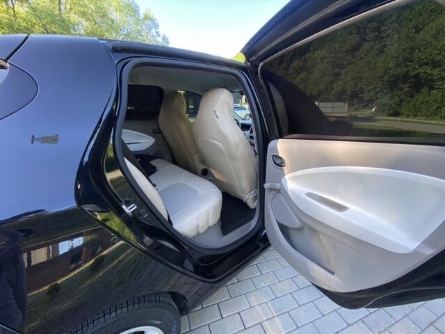 Рено Зое 2019 в Мукачеве на Automoto.ua Черный Рено Зое, объемом двигателя 0 л и пробегом 25 тыс. км за 9999 $, фото 13 на Automoto.ua