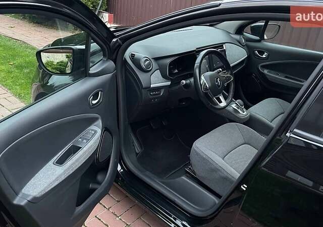 Чорний Рено Зое, об'ємом двигуна 0 л та пробігом 93 тис. км за 12900 $, фото 9 на Automoto.ua