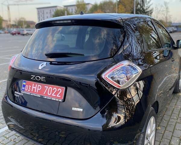 Черный Рено Зое, объемом двигателя 0 л и пробегом 15 тыс. км за 10650 $, фото 19 на Automoto.ua