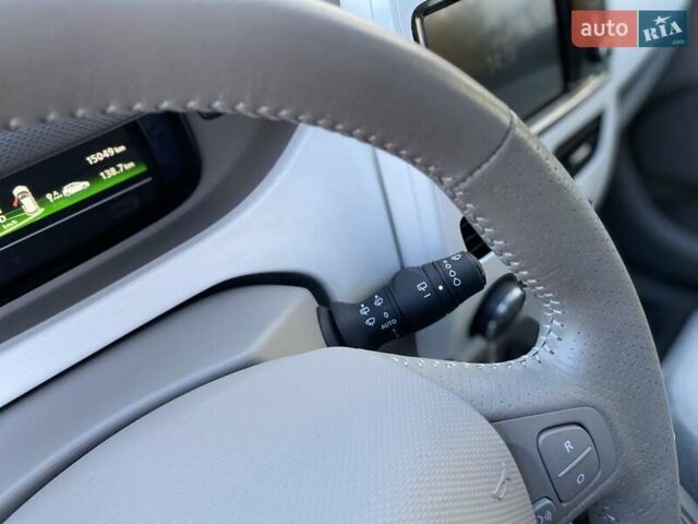 Черный Рено Зое, объемом двигателя 0 л и пробегом 15 тыс. км за 10650 $, фото 33 на Automoto.ua