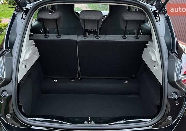 Чорний Рено Зое, об'ємом двигуна 0 л та пробігом 93 тис. км за 12900 $, фото 21 на Automoto.ua