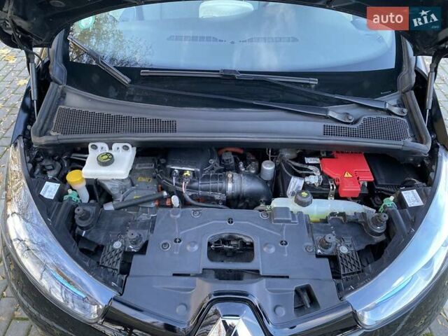 Черный Рено Зое, объемом двигателя 0 л и пробегом 15 тыс. км за 10650 $, фото 8 на Automoto.ua