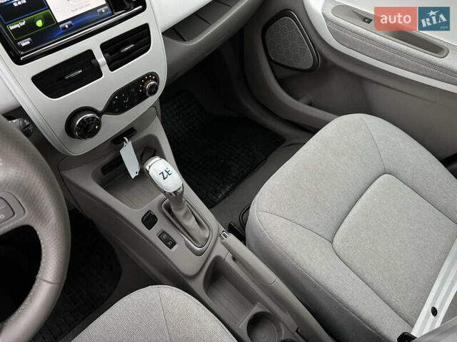 Чорний Рено Зое, об'ємом двигуна 0 л та пробігом 11 тис. км за 12000 $, фото 22 на Automoto.ua