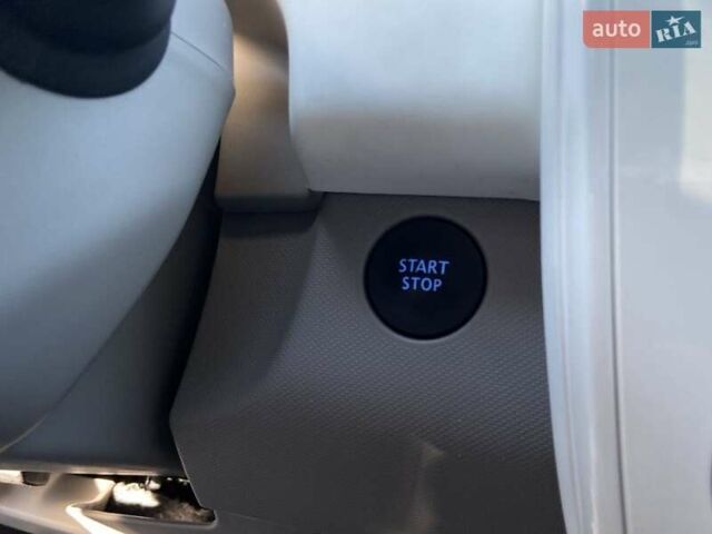 Черный Рено Зое, объемом двигателя 0 л и пробегом 25 тыс. км за 9999 $, фото 8 на Automoto.ua