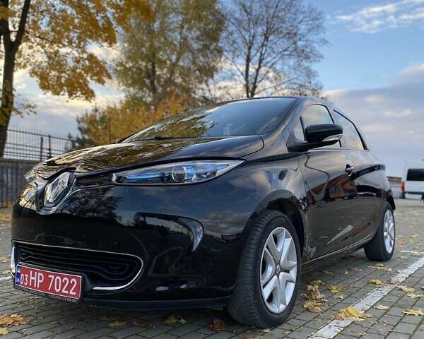 Черный Рено Зое, объемом двигателя 0 л и пробегом 15 тыс. км за 10650 $, фото 2 на Automoto.ua