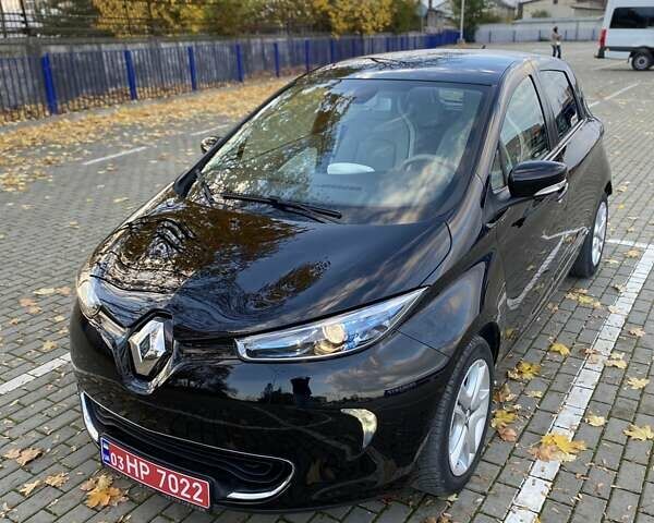 Черный Рено Зое, объемом двигателя 0 л и пробегом 15 тыс. км за 10650 $, фото 12 на Automoto.ua