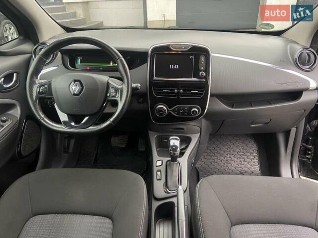 Чорний Рено Зое, об'ємом двигуна 0 л та пробігом 98 тис. км за 9999 $, фото 17 на Automoto.ua