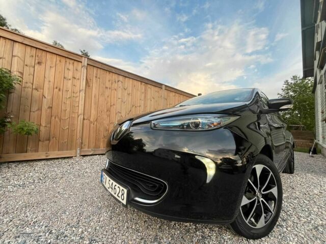 Чорний Рено Зое, об'ємом двигуна 0 л та пробігом 109 тис. км за 7000 $, фото 4 на Automoto.ua