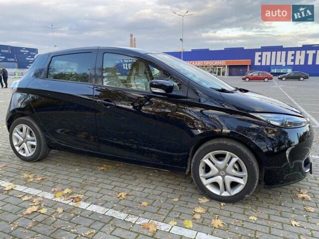 Черный Рено Зое, объемом двигателя 0 л и пробегом 15 тыс. км за 10650 $, фото 20 на Automoto.ua