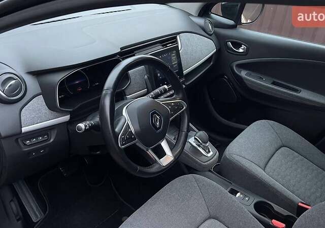 Чорний Рено Зое, об'ємом двигуна 0 л та пробігом 93 тис. км за 12900 $, фото 7 на Automoto.ua