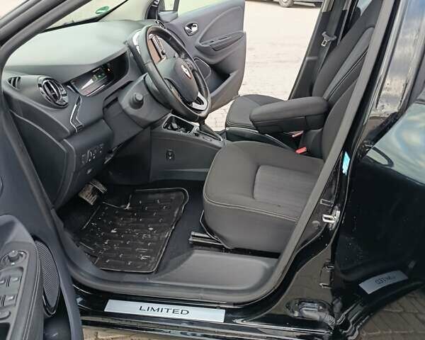 Черный Рено Зое, объемом двигателя 0 л и пробегом 51 тыс. км за 11000 $, фото 9 на Automoto.ua