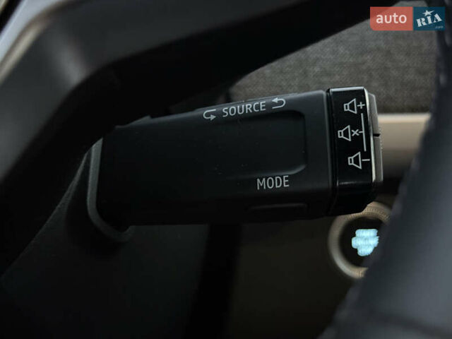 Черный Рено Зое, объемом двигателя 0 л и пробегом 110 тыс. км за 12750 $, фото 71 на Automoto.ua