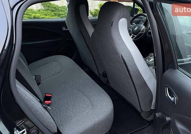 Чорний Рено Зое, об'ємом двигуна 0 л та пробігом 93 тис. км за 12900 $, фото 15 на Automoto.ua