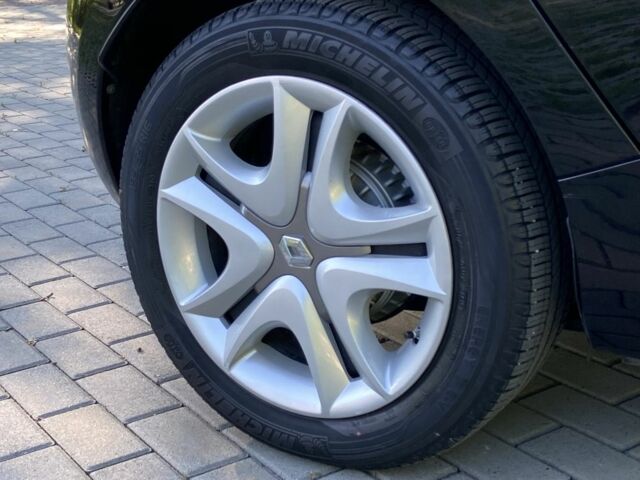 Рено Зое 2019 в Мукачеве на Automoto.ua Черный Рено Зое, объемом двигателя 0 л и пробегом 25 тыс. км за 9999 $, фото 14 на Automoto.ua