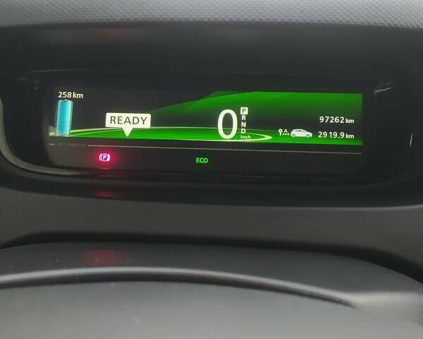 Чорний Рено Зое, об'ємом двигуна 0 л та пробігом 97 тис. км за 9700 $, фото 30 на Automoto.ua