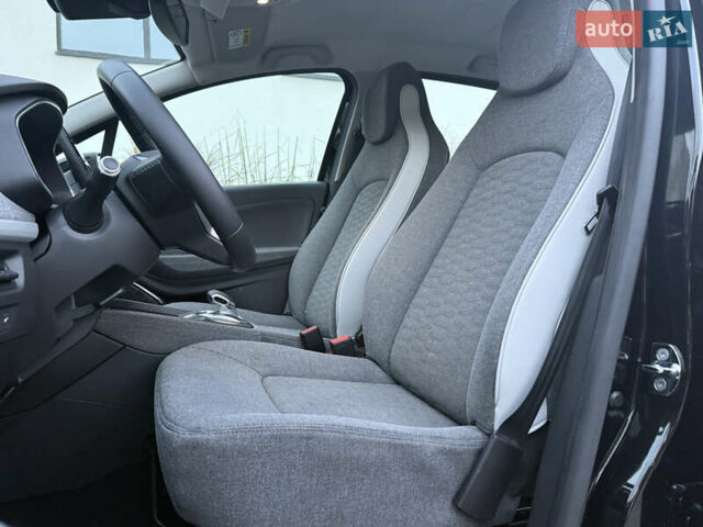 Черный Рено Зое, объемом двигателя 0 л и пробегом 110 тыс. км за 12750 $, фото 36 на Automoto.ua