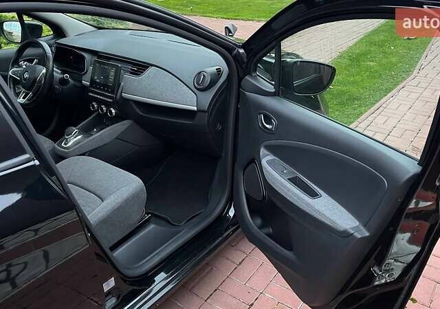 Чорний Рено Зое, об'ємом двигуна 0 л та пробігом 93 тис. км за 12900 $, фото 14 на Automoto.ua