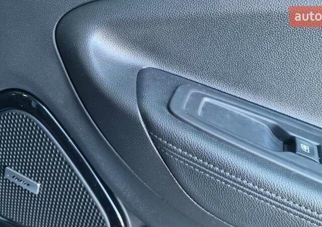 Чорний Рено Зое, об'ємом двигуна 0 л та пробігом 126 тис. км за 13500 $, фото 23 на Automoto.ua