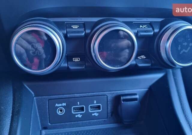 Чорний Рено Зое, об'ємом двигуна 0 л та пробігом 126 тис. км за 13500 $, фото 31 на Automoto.ua