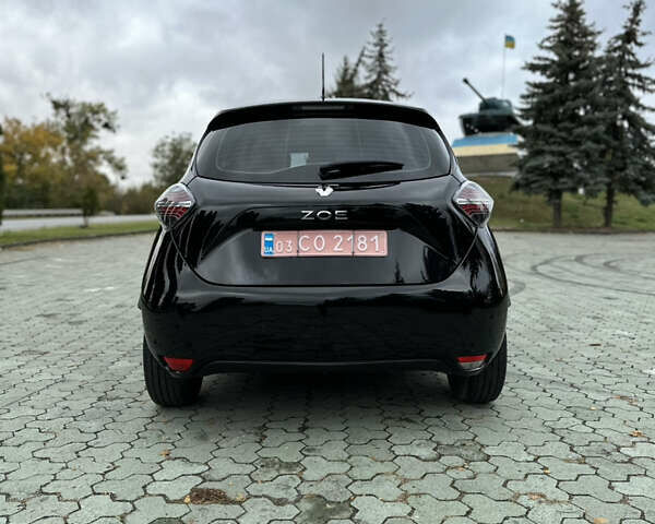 Черный Рено Зое, объемом двигателя 0 л и пробегом 30 тыс. км за 16000 $, фото 6 на Automoto.ua