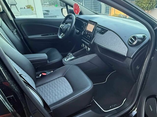 Чорний Рено Зое, об'ємом двигуна 0 л та пробігом 34 тис. км за 8400 $, фото 8 на Automoto.ua