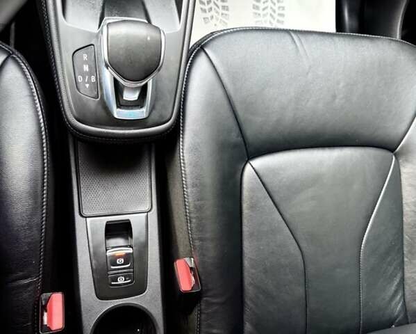 Чорний Рено Зое, об'ємом двигуна 0 л та пробігом 30 тис. км за 13900 $, фото 40 на Automoto.ua