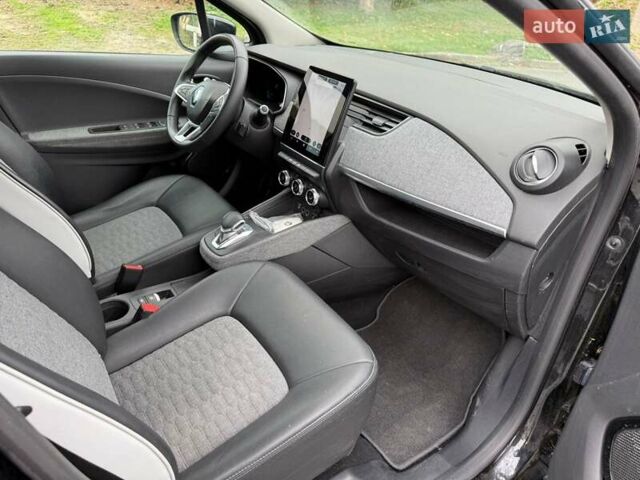 Чорний Рено Зое, об'ємом двигуна 0 л та пробігом 50 тис. км за 10199 $, фото 8 на Automoto.ua