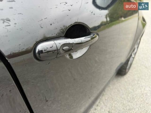 Чорний Рено Зое, об'ємом двигуна 0 л та пробігом 50 тис. км за 10199 $, фото 2 на Automoto.ua