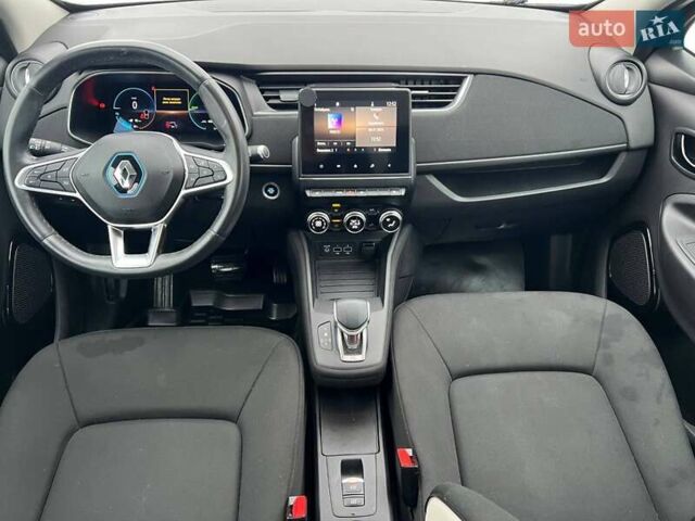 Черный Рено Зое, объемом двигателя 0 л и пробегом 93 тыс. км за 13500 $, фото 14 на Automoto.ua