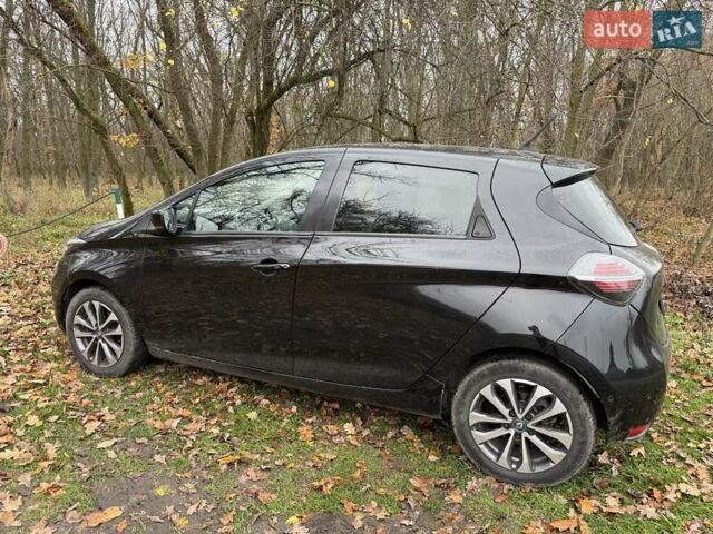 Черный Рено Зое, объемом двигателя 0 л и пробегом 123 тыс. км за 14200 $, фото 4 на Automoto.ua