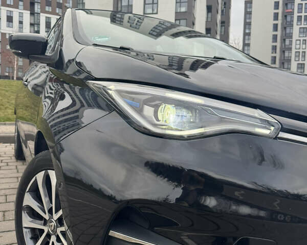 Черный Рено Зое, объемом двигателя 0 л и пробегом 125 тыс. км за 11999 $, фото 3 на Automoto.ua