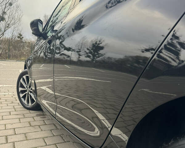 Черный Рено Зое, объемом двигателя 0 л и пробегом 125 тыс. км за 11999 $, фото 14 на Automoto.ua