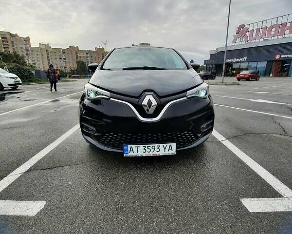 Черный Рено Зое, объемом двигателя 0 л и пробегом 154 тыс. км за 13000 $, фото 1 на Automoto.ua