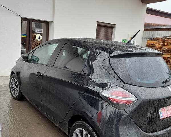 Черный Рено Зое, объемом двигателя 0 л и пробегом 12 тыс. км за 14599 $, фото 1 на Automoto.ua