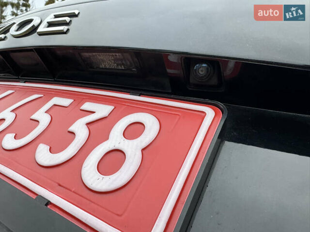 Черный Рено Зое, объемом двигателя 0 л и пробегом 125 тыс. км за 11999 $, фото 86 на Automoto.ua