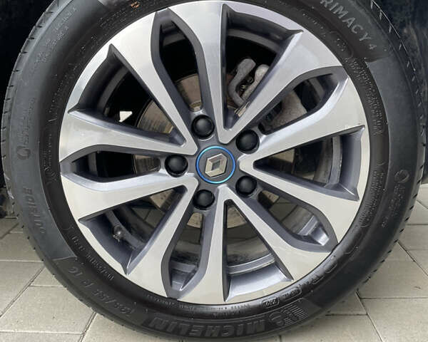 Черный Рено Зое, объемом двигателя 0 л и пробегом 90 тыс. км за 14500 $, фото 7 на Automoto.ua