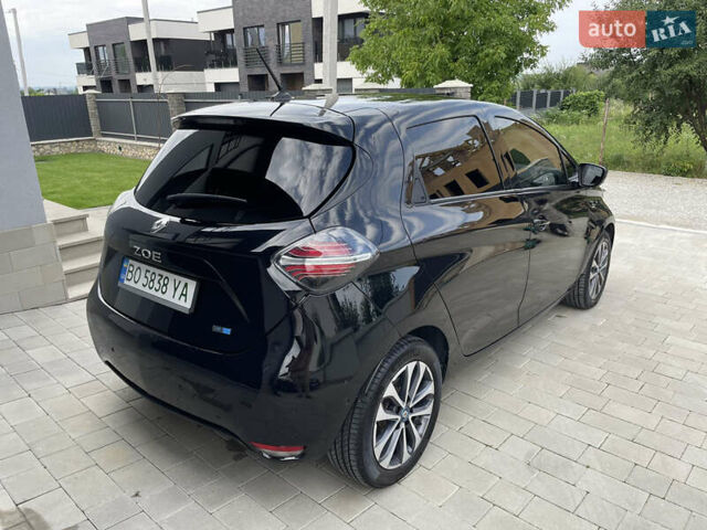 Черный Рено Зое, объемом двигателя 0 л и пробегом 90 тыс. км за 14500 $, фото 6 на Automoto.ua