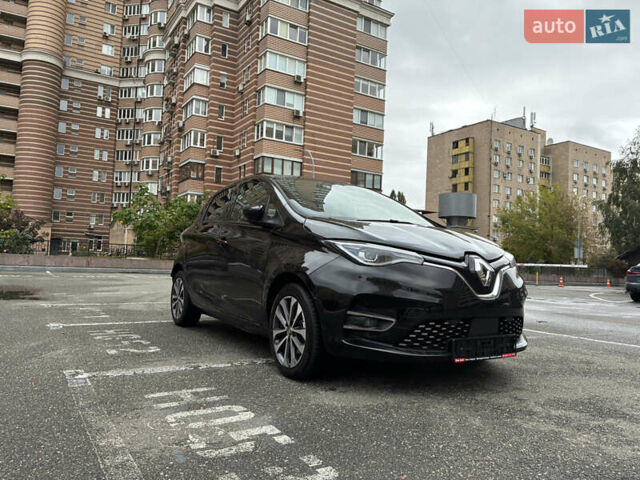 Черный Рено Зое, объемом двигателя 0 л и пробегом 60 тыс. км за 13900 $, фото 6 на Automoto.ua