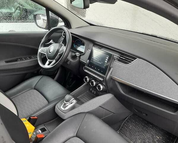 Черный Рено Зое, объемом двигателя 0 л и пробегом 12 тыс. км за 14599 $, фото 8 на Automoto.ua