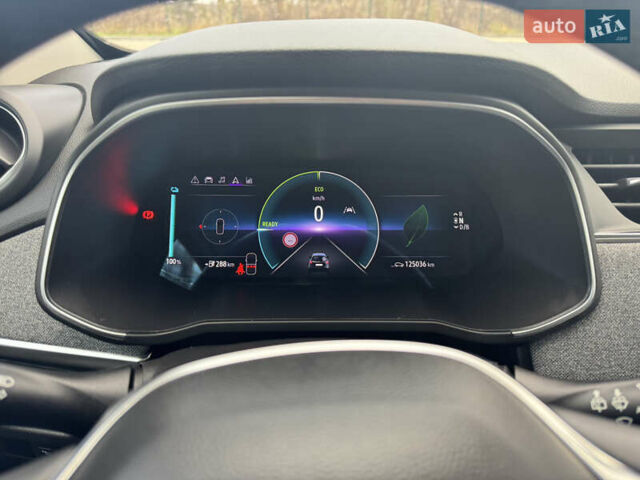 Черный Рено Зое, объемом двигателя 0 л и пробегом 125 тыс. км за 11999 $, фото 49 на Automoto.ua