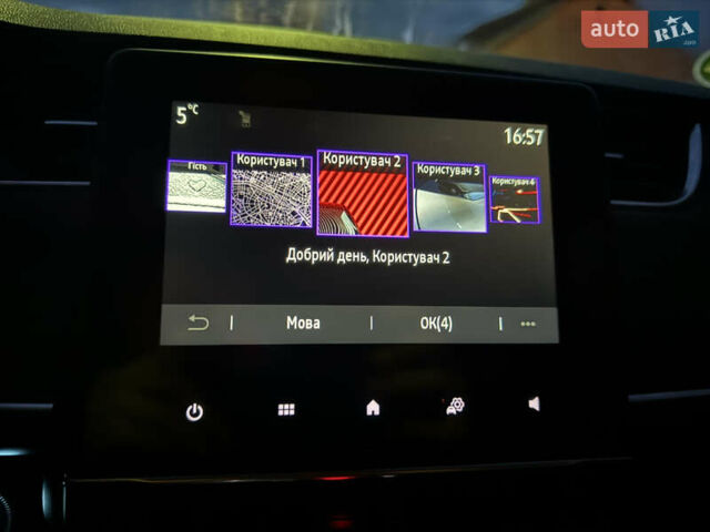 Черный Рено Зое, объемом двигателя 0 л и пробегом 125 тыс. км за 11999 $, фото 60 на Automoto.ua