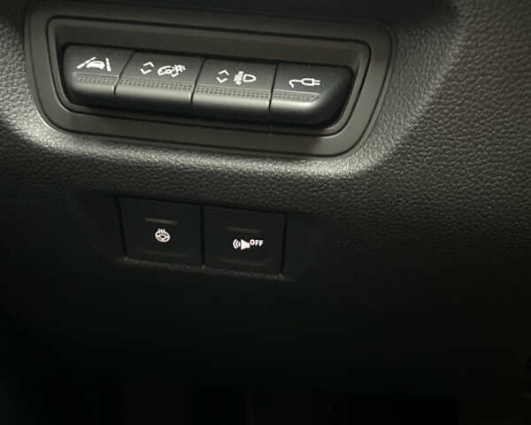 Черный Рено Зое, объемом двигателя 0 л и пробегом 90 тыс. км за 14500 $, фото 11 на Automoto.ua