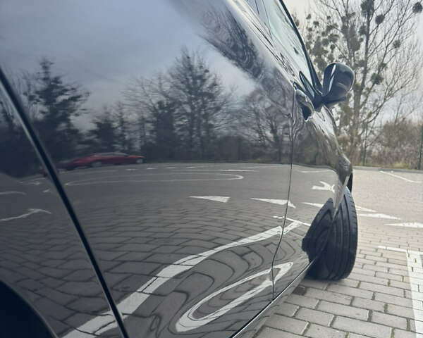 Черный Рено Зое, объемом двигателя 0 л и пробегом 125 тыс. км за 11999 $, фото 22 на Automoto.ua