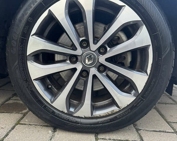 Черный Рено Зое, объемом двигателя 0 л и пробегом 125 тыс. км за 11999 $, фото 29 на Automoto.ua