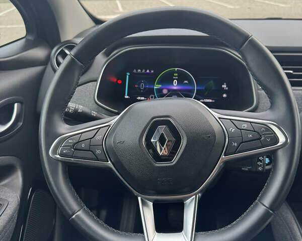 Черный Рено Зое, объемом двигателя 0 л и пробегом 125 тыс. км за 11999 $, фото 41 на Automoto.ua